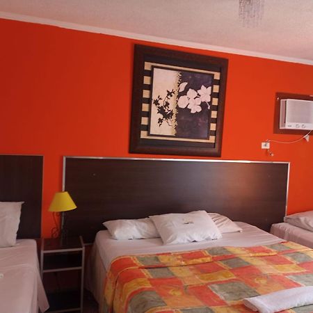 Asturias Praia Hotel 瓜鲁雅 外观 照片