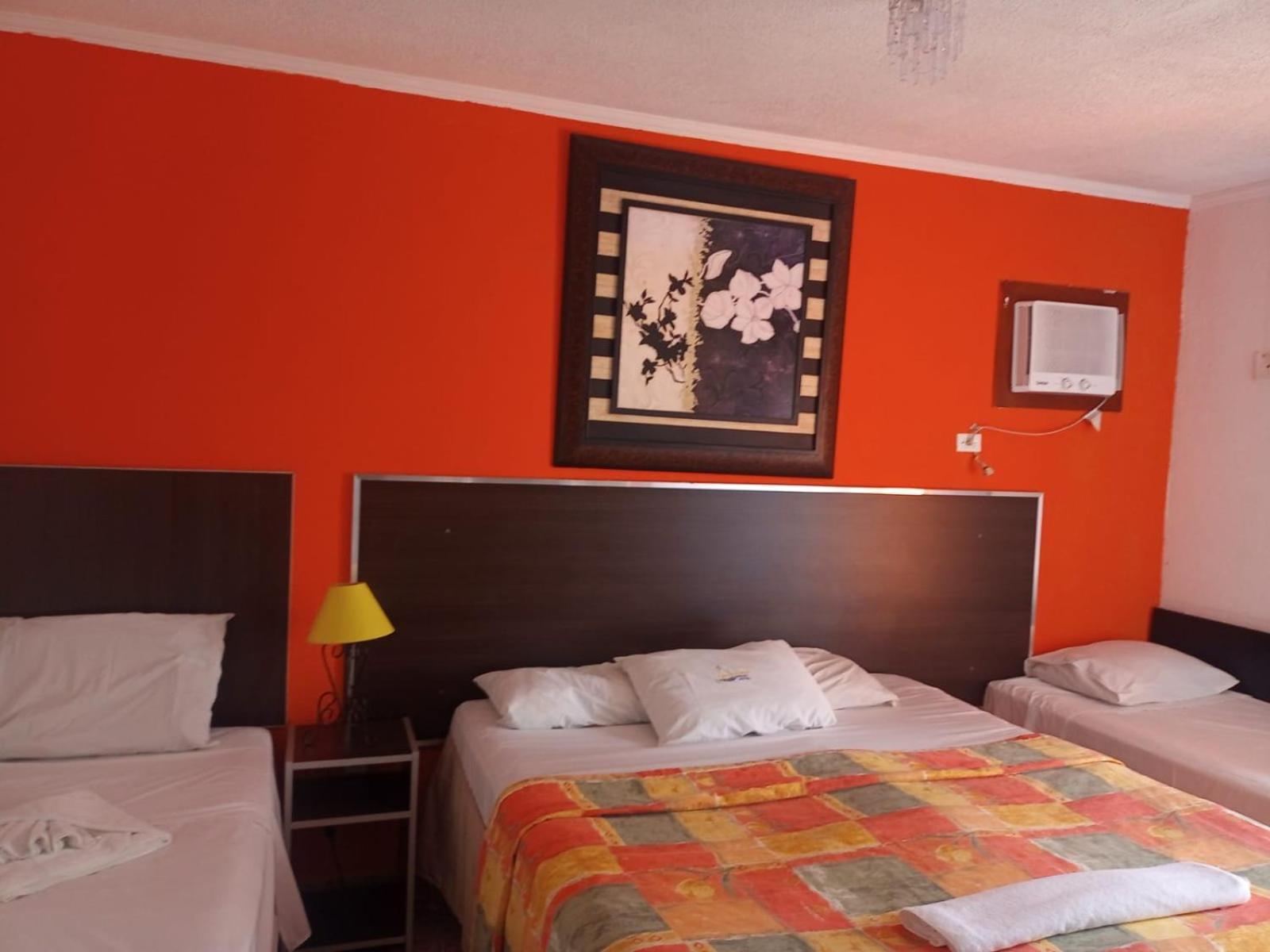 Asturias Praia Hotel 瓜鲁雅 外观 照片